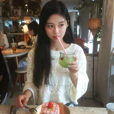 闪亮女孩海报
