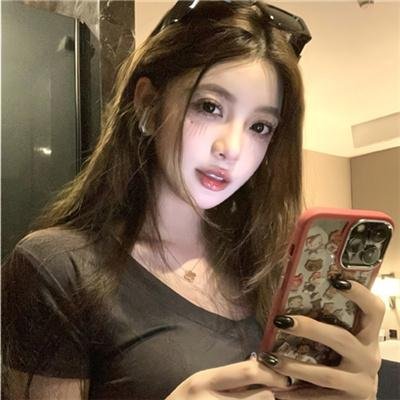 这女孩海报